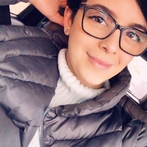 Meet your Posher, Kirsey j